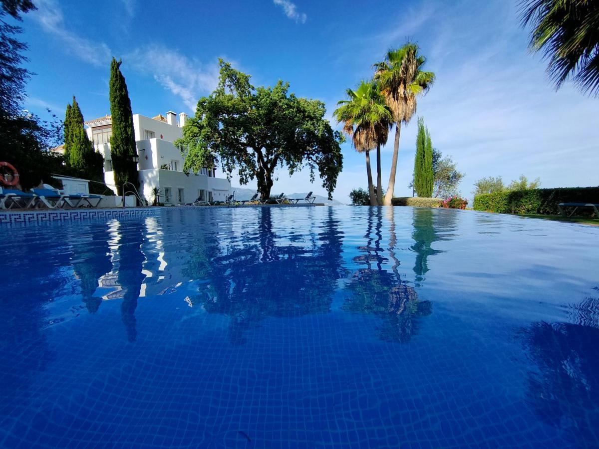 Comfy 2Br, 2Bathroom, Parking, Pool, Sea Views, Elviria Alta Ojen Exterior photo