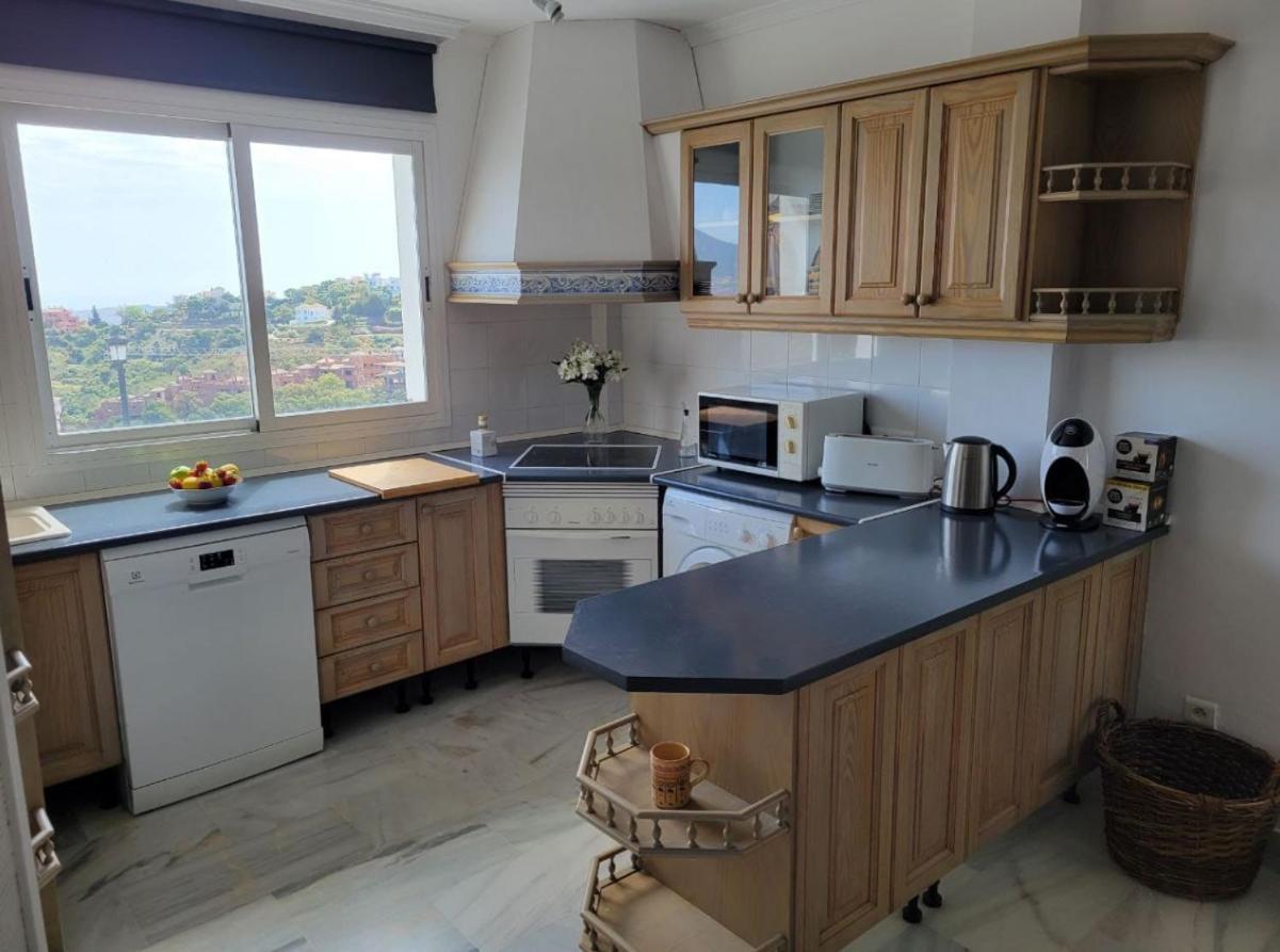 Comfy 2Br, 2Bathroom, Parking, Pool, Sea Views, Elviria Alta Ojen Exterior photo